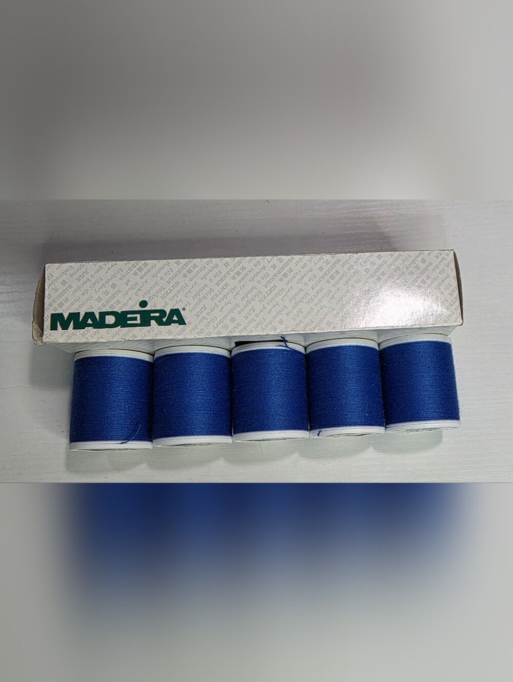 Madeira Embroidery Thread Color 3810 200m 5-pack Spools